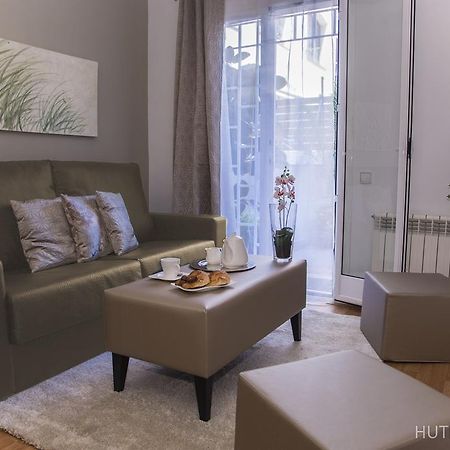 Alcam Bailen Garden Apartment Барселона Екстериор снимка