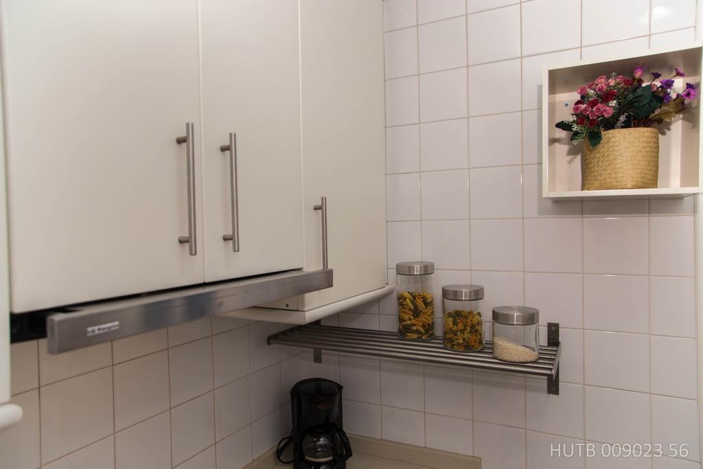 Alcam Bailen Garden Apartment Барселона Екстериор снимка